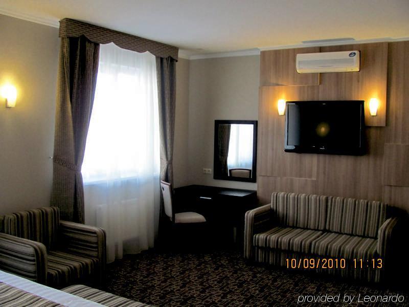 Inn Ozz Astana Δωμάτιο φωτογραφία