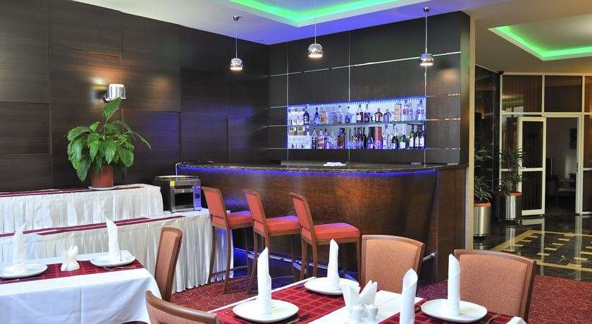 Inn Ozz Astana Εστιατόριο φωτογραφία
