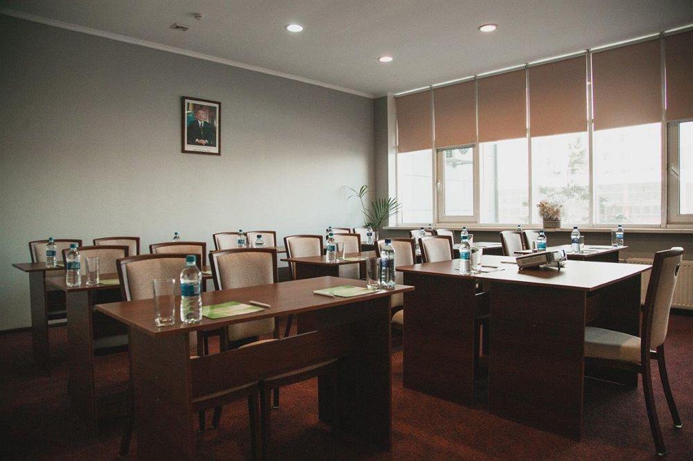 Inn Ozz Astana Εξωτερικό φωτογραφία