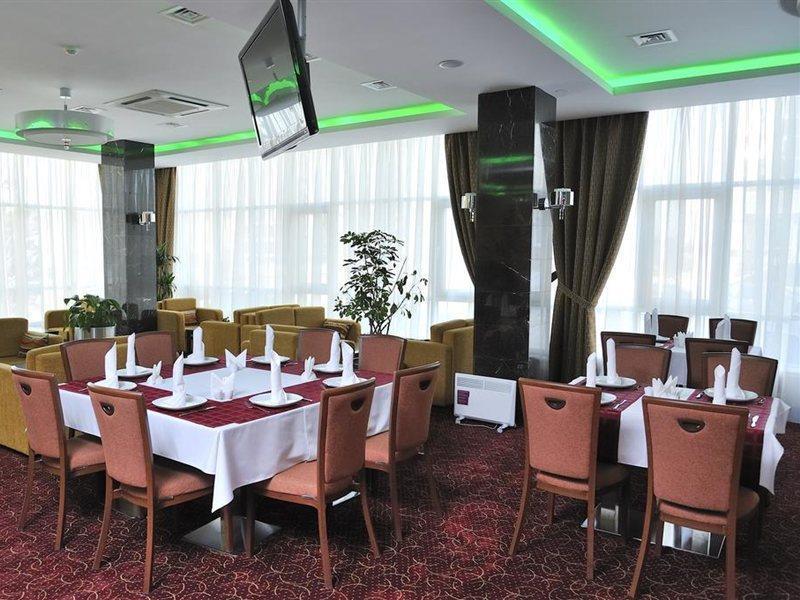 Inn Ozz Astana Εξωτερικό φωτογραφία