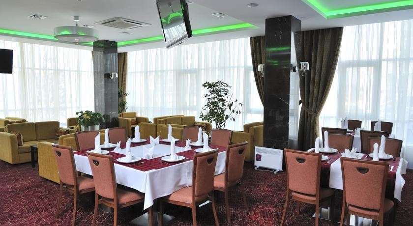 Inn Ozz Astana Εστιατόριο φωτογραφία